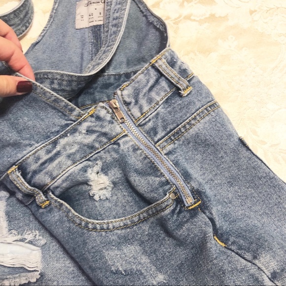 Denim Co | Woman’s Distressed Denim Overalls Size8 - Picture 6 of 8